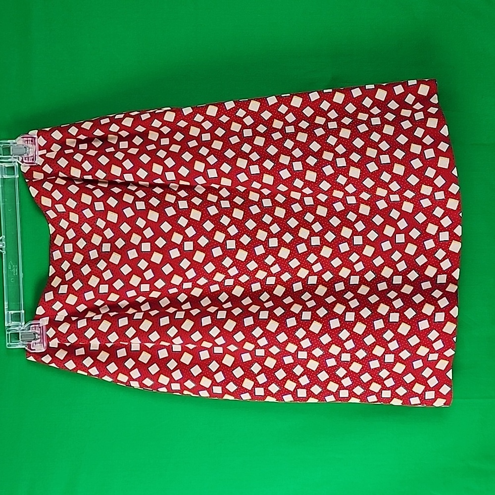 Mary Ann Restivo Womens Red and White Skirt. 100 % Silk ☆
